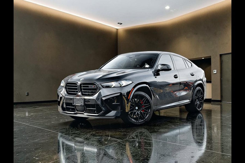 BMW X6 M finished as a published listing image.